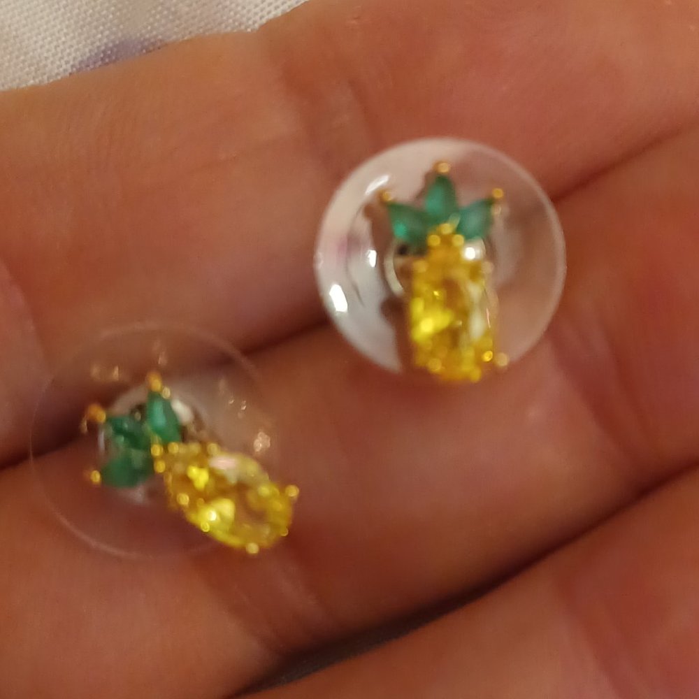Rhinestone Pineapple Stud Earrings